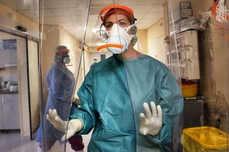 Maďar: Vláda neměla rušit testování, po Vánocích zemřou stovky až tisíce lidí - Seznam Zprávy